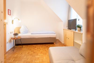 Einzelzimmer mit Dusche/WC Seeblick und Sat-TV